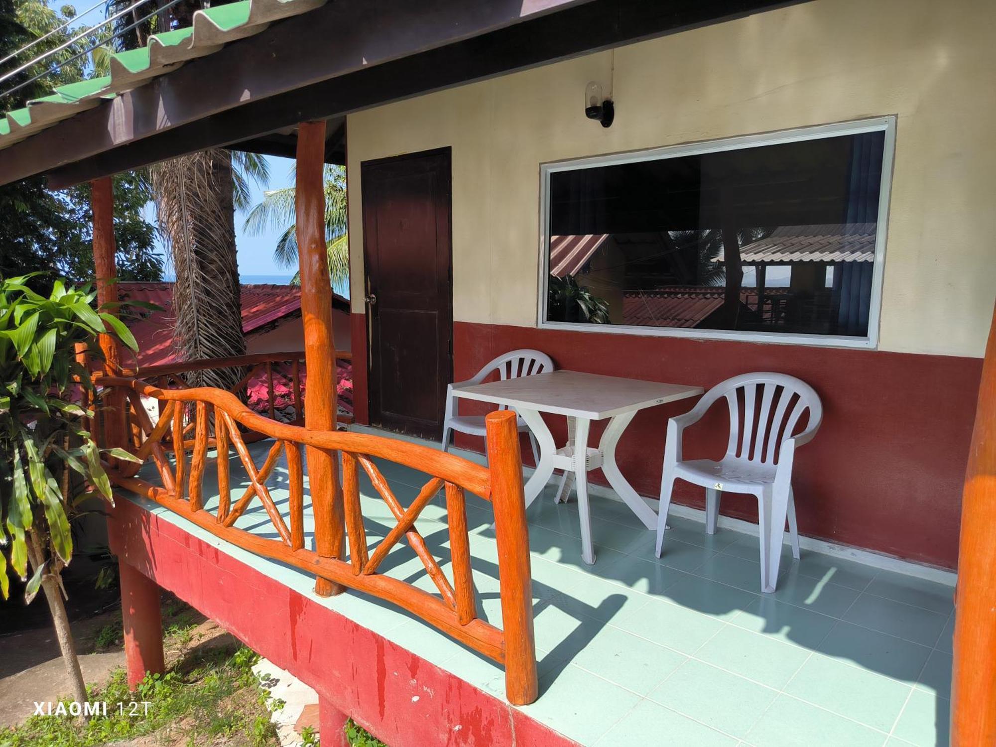 Golden Beach Resort Koh Phangan Baan Tai Rum bild