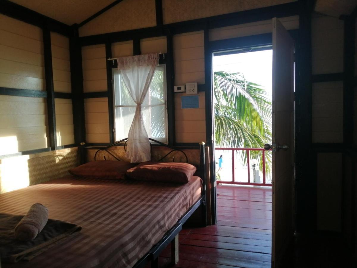 Golden Beach Resort Koh Phangan Baan Tai Exteriör bild